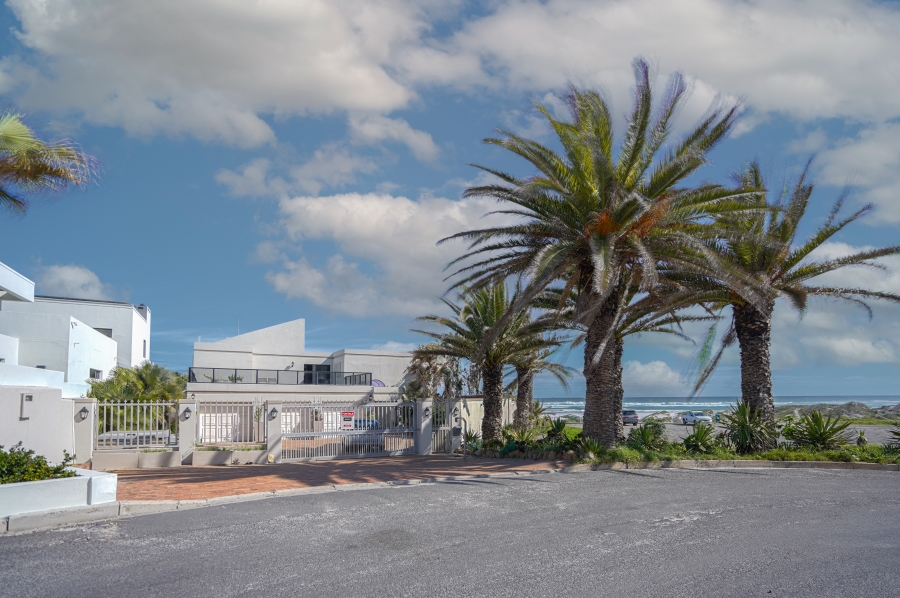 Commercial Property for Sale in Van Riebeeckstrand Western Cape